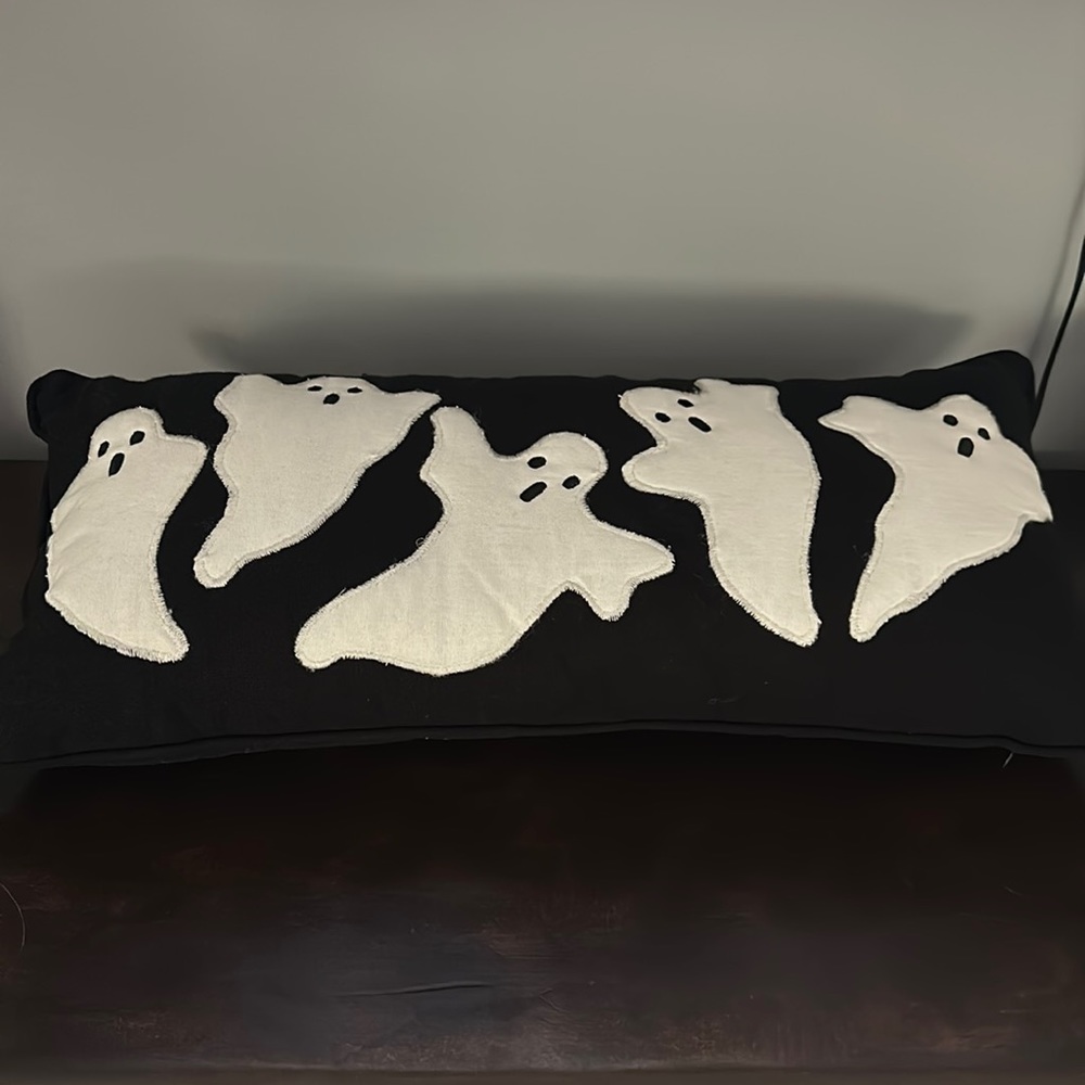 Home goods pillow